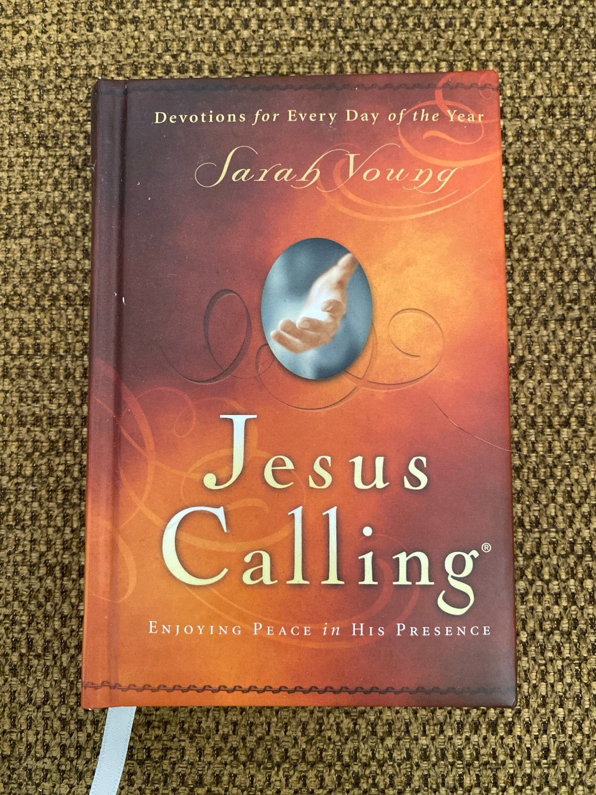 Jesus Calling: Devotions for Every Day Sarah Young, Ophalen of Verzenden, Zo goed als nieuw, Christendom | Protestants