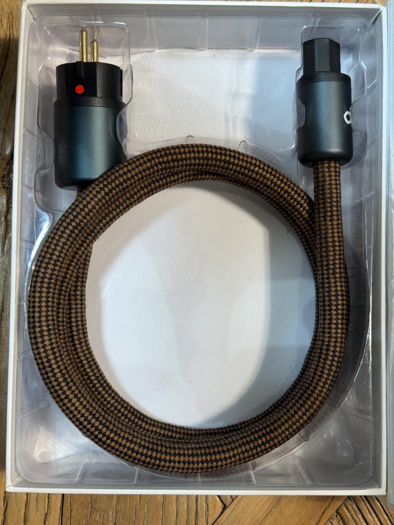 Powercord Oehlbach XXL, 3 meter., Ophalen of Verzenden, Zo goed als nieuw, 2 tot 5 meter, Overige kabels
