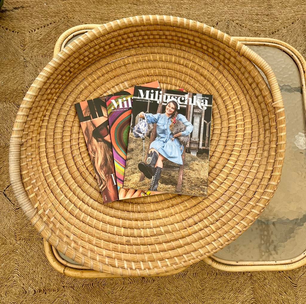 Vintage raffia handgeweven mand dienblad 69 x 62  69 x 62cm, Ophalen