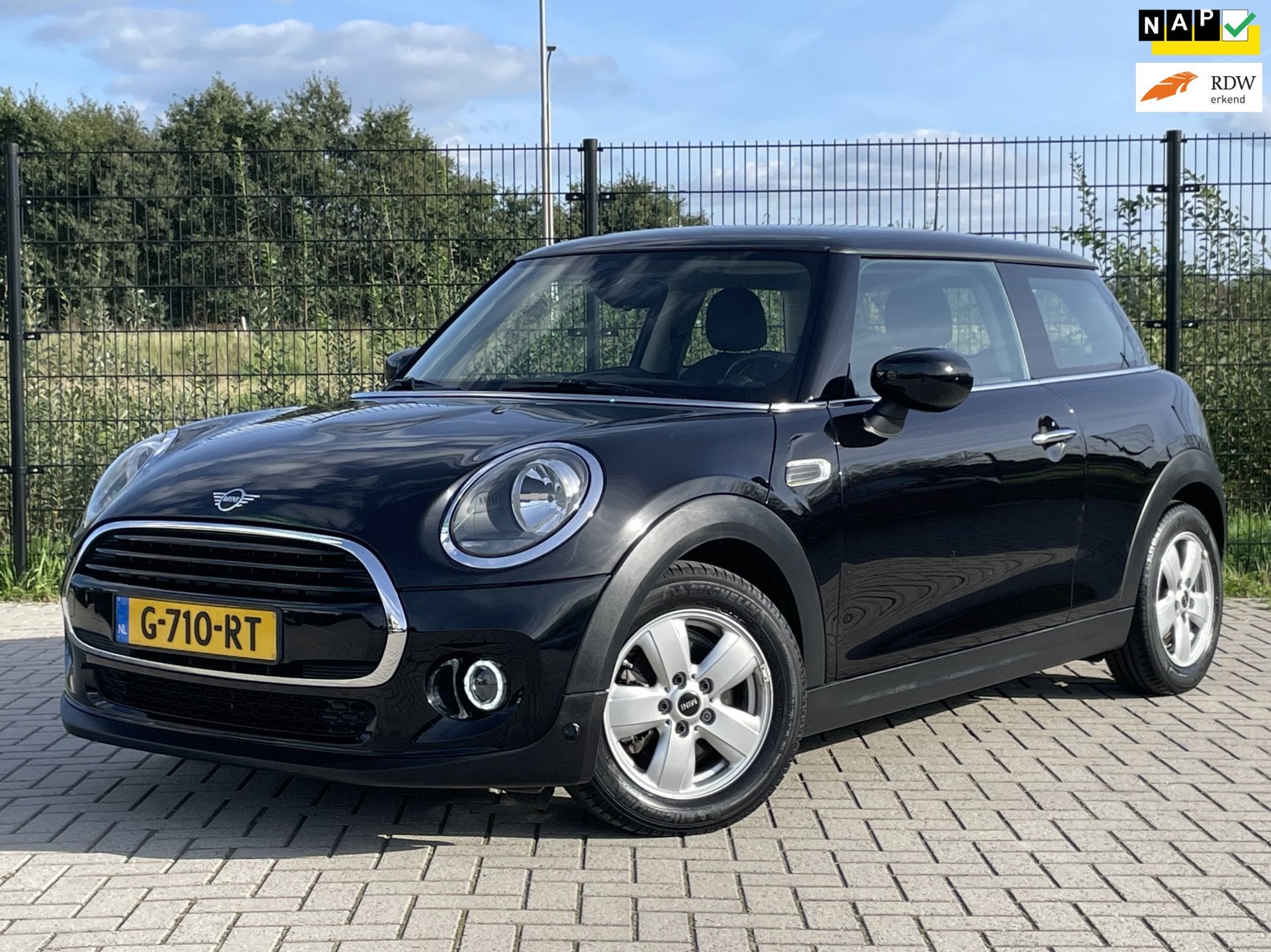 Mini 3-Deurs 1.5 Cooper | NAVI | Bluetooth | Airco | Cruise, Auto's, Voorwielaandrijving, Gebruikt, 4 stoelen, Origineel Nederlands