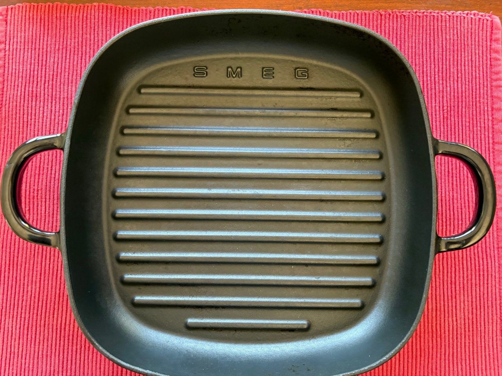 SMEG Gietijzeren Grillpan 26x26cm ., Gebruikt, Gietijzer, Overige typen, Ophalen of Verzenden