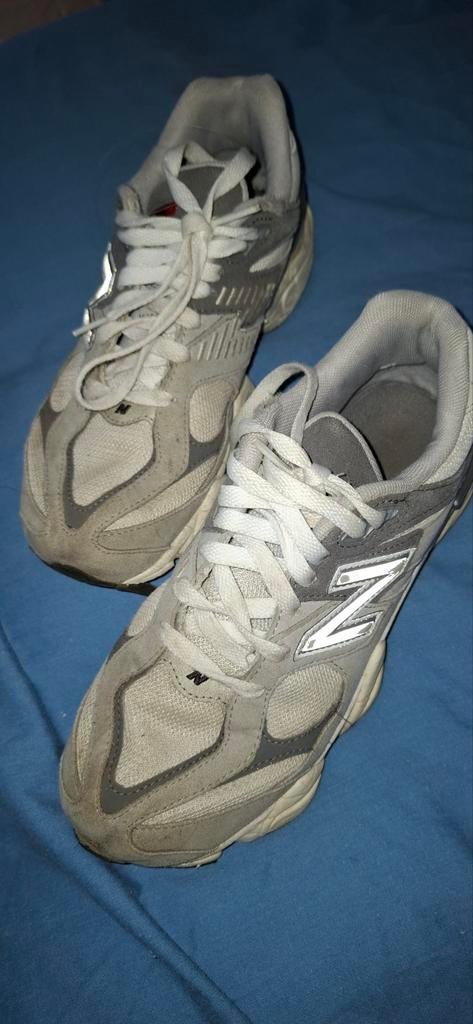 Grijze New Balance 9060 maat 39, Sport en Fitness, Basketbal, Ophalen of Verzenden, Schoenen