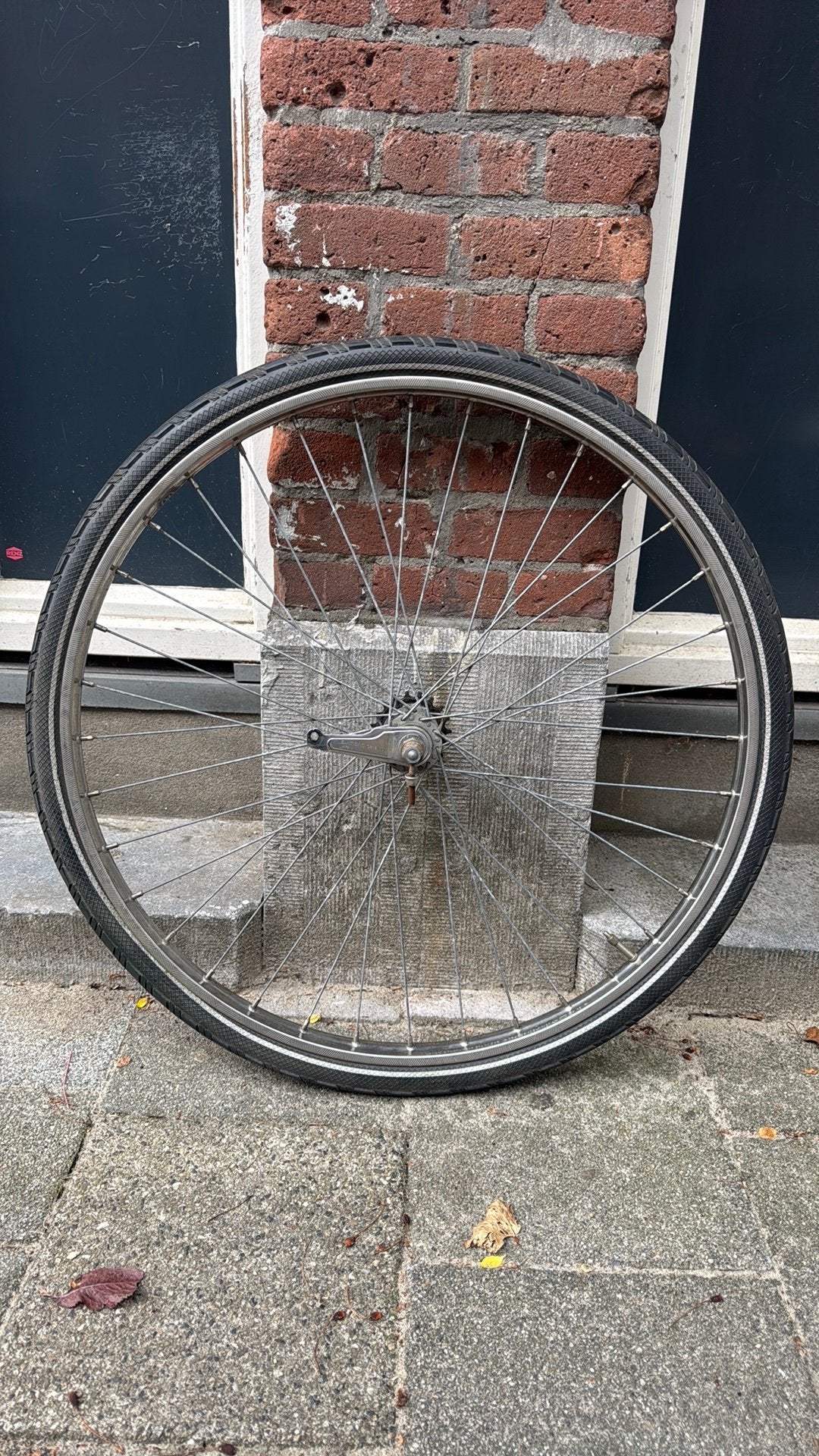 achterwiel 28 inch met terugtraprem ( 28 x 1 1/2 ), Fietsen en Brommers, Fietsonderdelen, Staal, Zo goed als nieuw, Stadsfiets