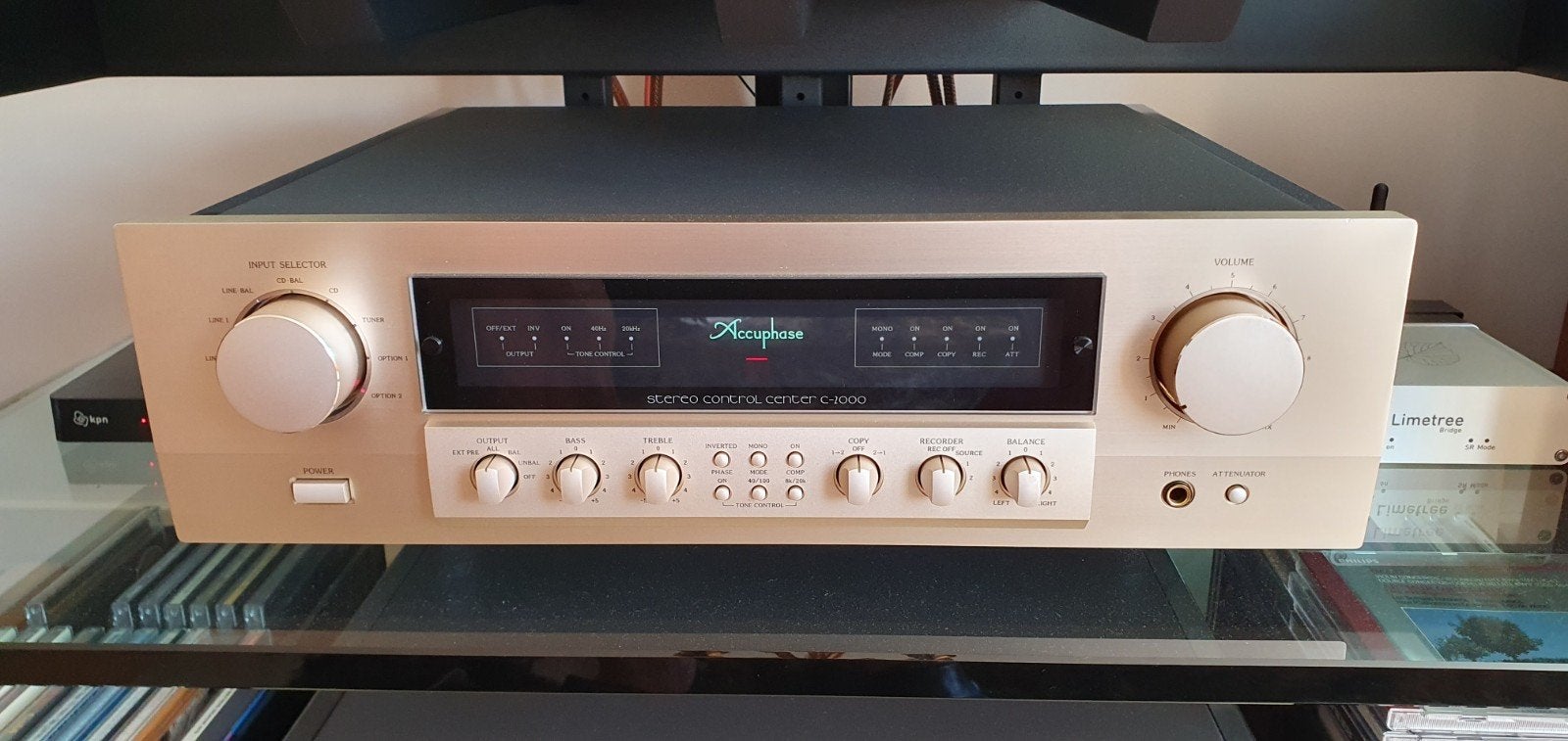 Accuphase C-2000 voorversterker incl. DAC-10, Ophalen, Zo goed als nieuw, 120 watt of meer, Overige merken