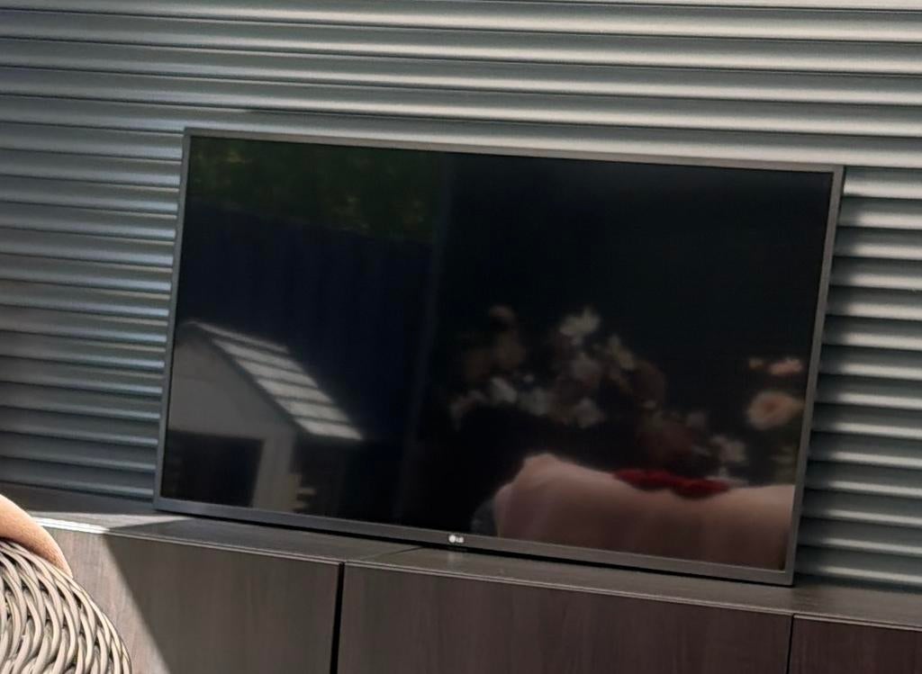 LG smart tv 43 inch, Ophalen, 50 Hz, Zo goed als nieuw, 100 cm of meer