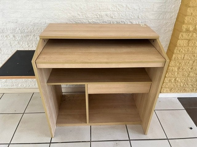computerburo, Ophalen, Spaanplaat of MDF, 50 cm, Zo goed als nieuw