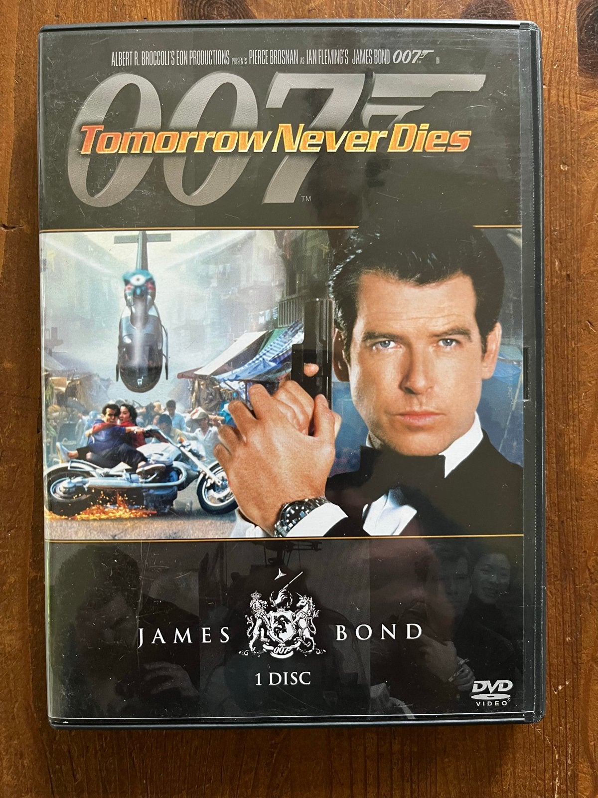 James Bond 007: Tomorrow Never Dies DVD, Vanaf 12 jaar, Ophalen of Verzenden, Gebruikt, Actiethriller