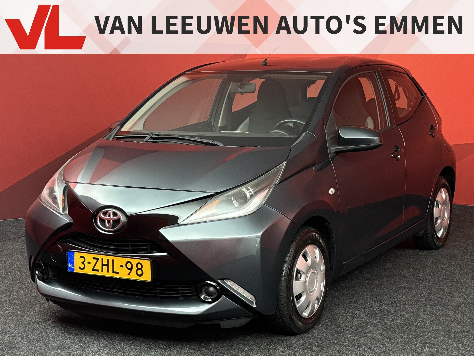 Toyota Aygo 1.0 VVT-i x-play | Bluetooth | Airco (bj 2015), Auto's, Voorwielaandrijving, Euro 5, Stof, Gebruikt