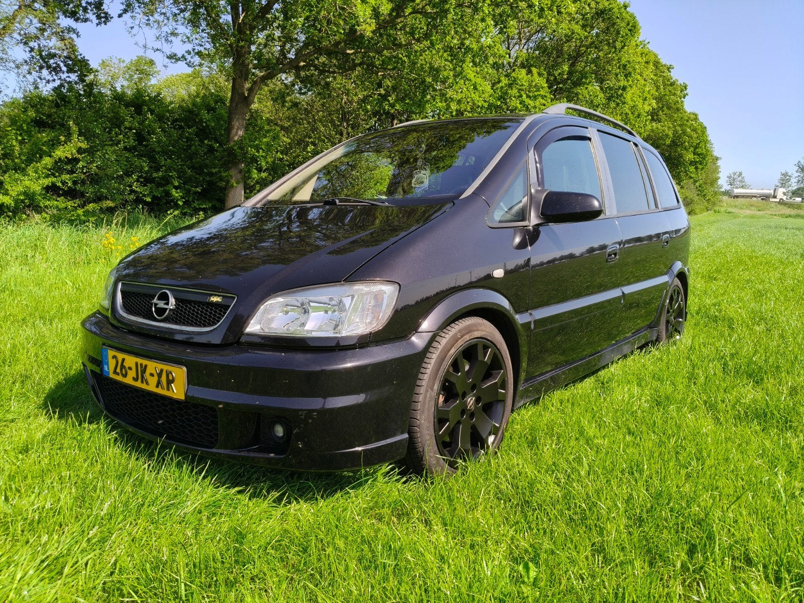 Opel Zafira A 2.0 OPC 2002, Voorwielaandrijving, 1998 cc, 1440 kg, 7 stoelen