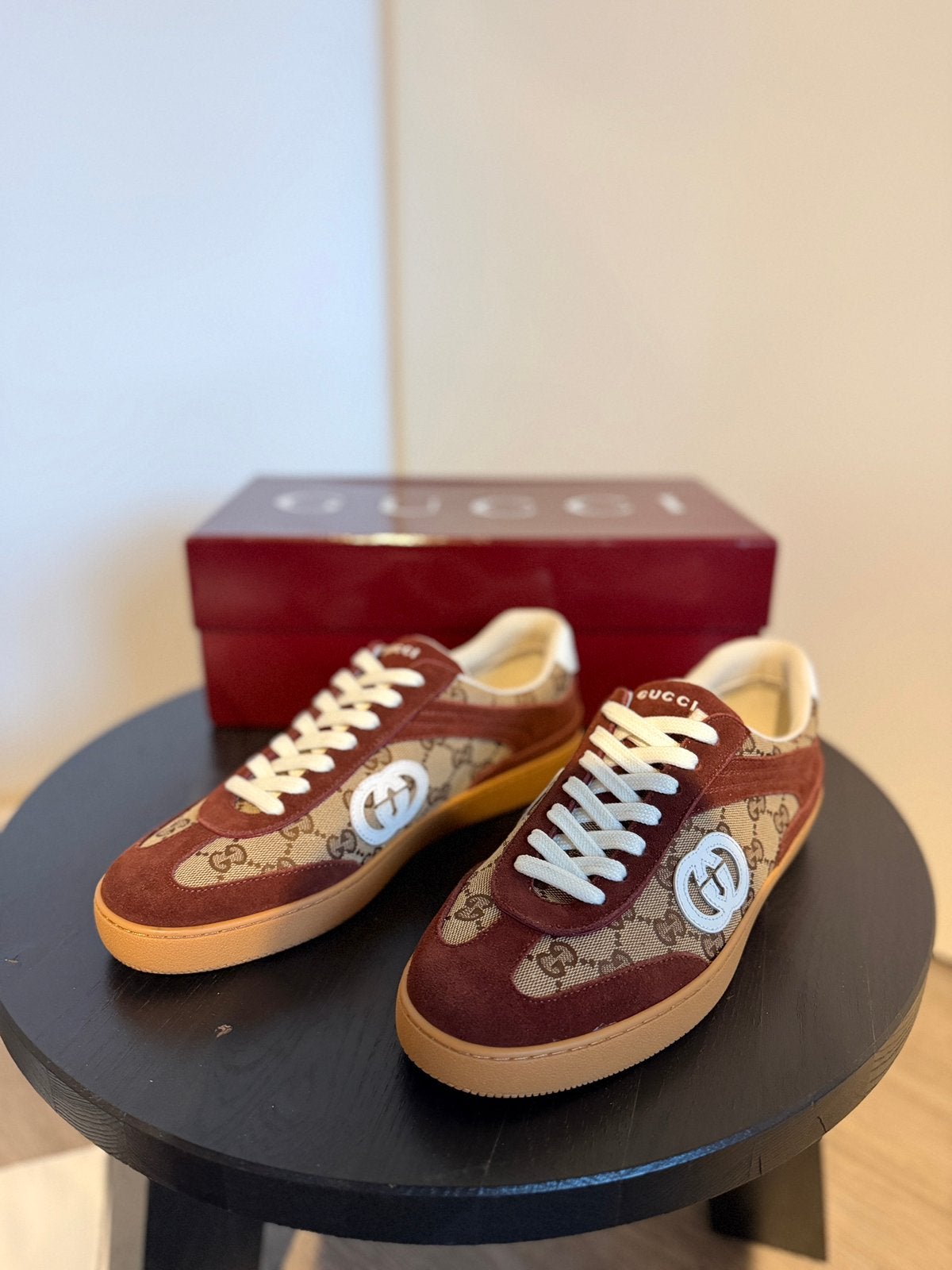 Gucci Sneakers Maat 42 - Zo goed als nieuw, Kleding | Heren, Schoenen, Ophalen of Verzenden, Zo goed als nieuw, Bruin, Sneakers of Gympen