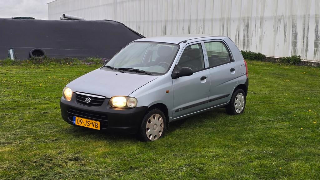 Suzuki Alto 1.1 AUT 2002 Grijs / NWE APK / ONDERHOUD / 5DRS, Auto's, Suzuki, Euro 5, Stof, 4 cilinders, 4 stoelen