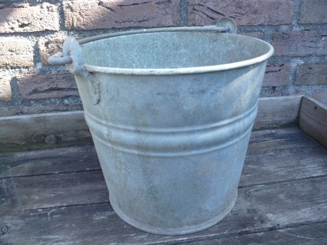 IJzeren, vintage emmer met hengsel., Ophalen of Verzenden