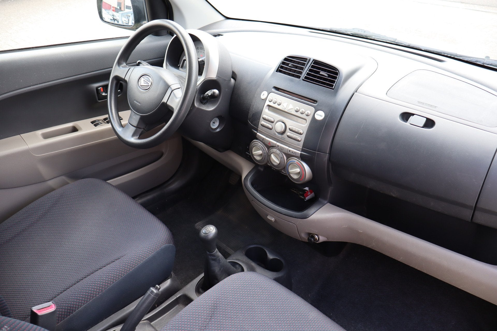 Daihatsu Sirion 2 1.0-12V Airco MEENEEMPRIJS/HANDELSPRIJS/EX, Auto's, Voorwielaandrijving, Elektrische ramen, Stof, Gebruikt