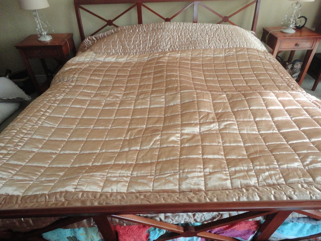 goudkleurige ESSENZA SPREI 270 x 265 cm, Overige kleuren, Overige typen, Tweepersoons, Ophalen of Verzenden