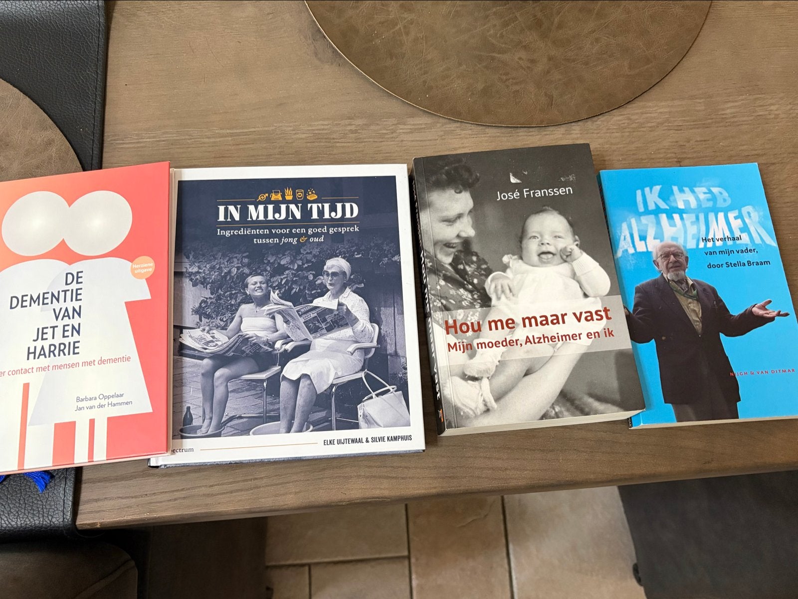 Boeken over dementie en gesprekken met ouderen (4 stuks), Ophalen of Verzenden, Zo goed als nieuw