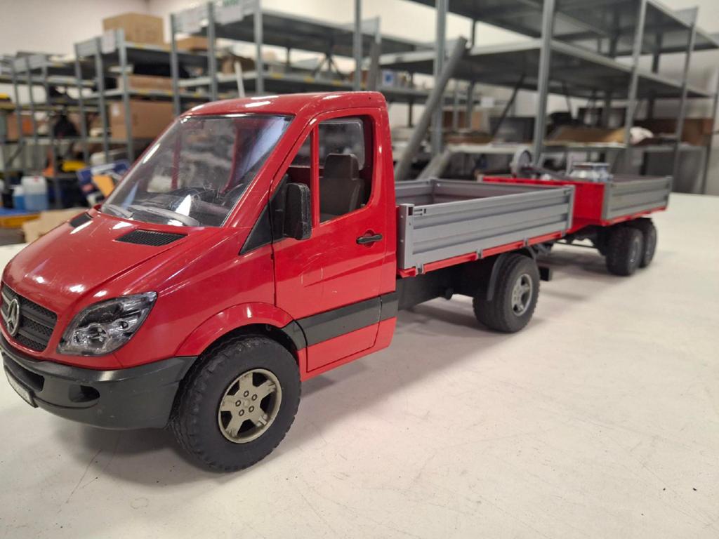 Bruder Mercedes Benz Sprinter met aanhangwagen, Ophalen of Verzenden, Zo goed als nieuw