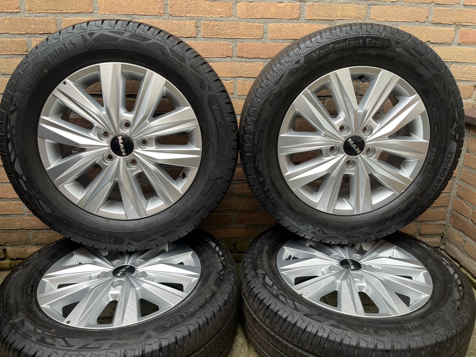 NiEUWE 17” orig Vw Crafter MAN TGE Continental zomerset, Bestelwagen, Banden en Velgen, Nieuw, 17 inch