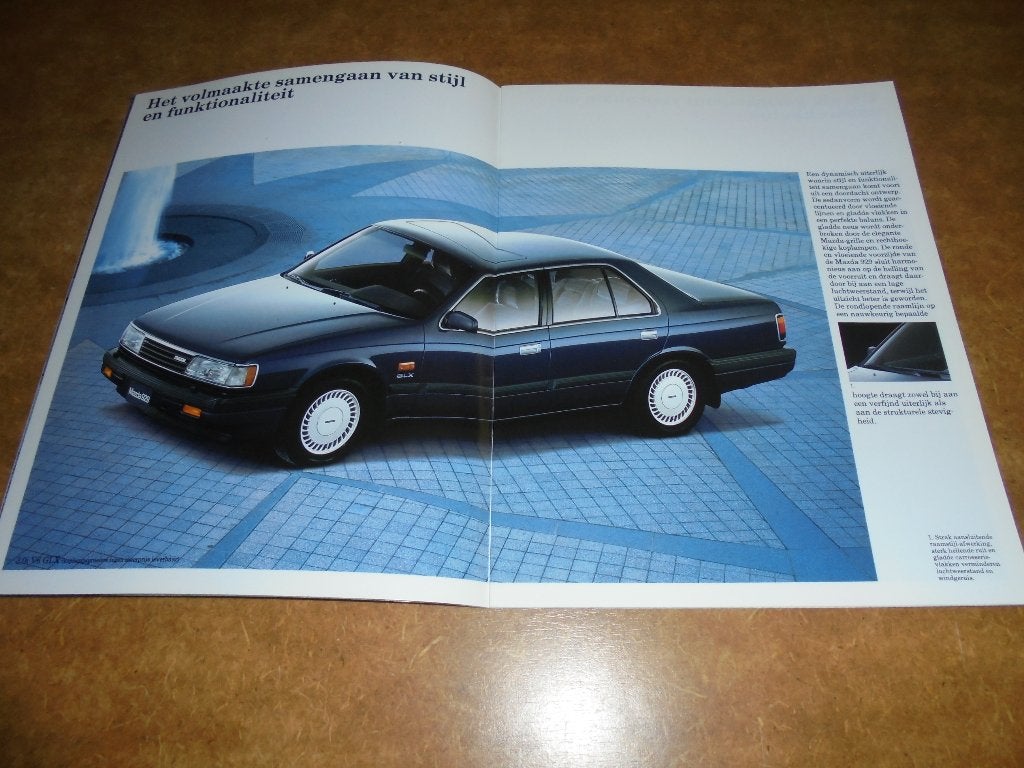 brochure Mazda 929 modellen 1987, Ophalen of Verzenden, Zo goed als nieuw, Mazda