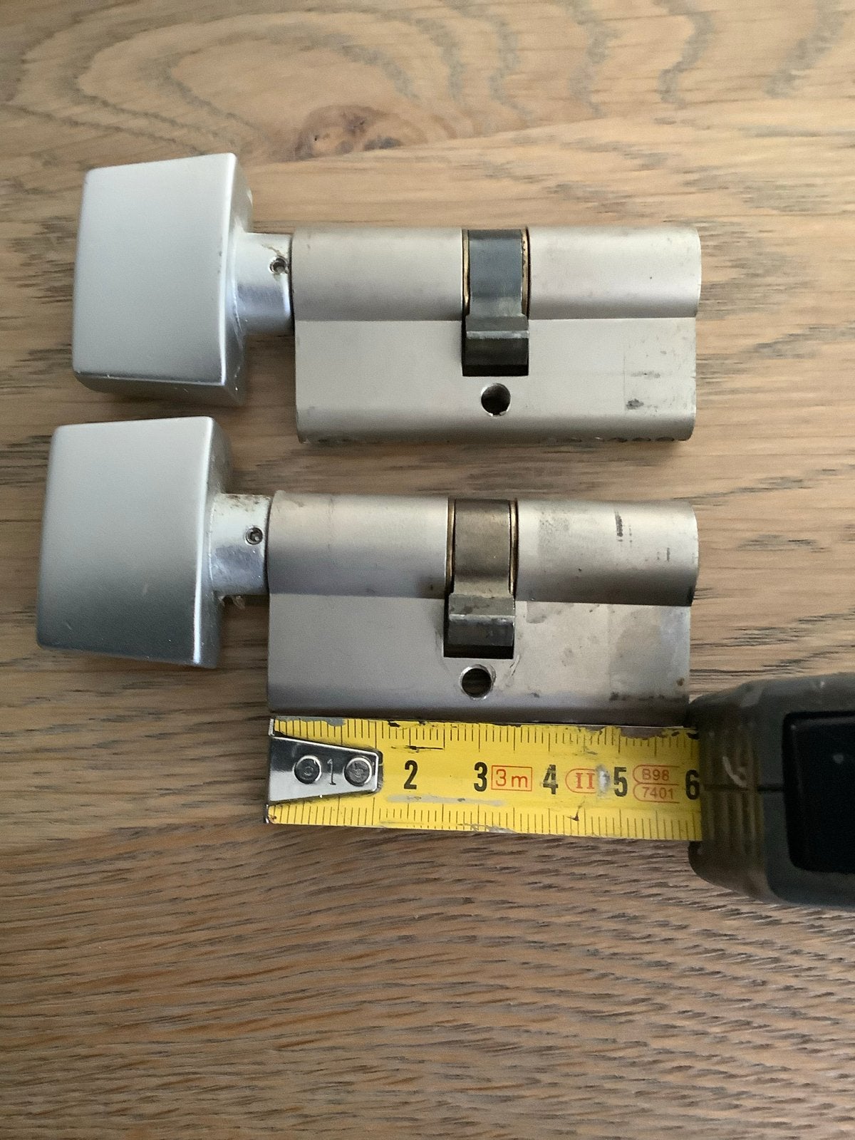 2 Ivana Necoloc knopcilindersloten SKG** 60 mm en 3 sleutels, Ophalen, Gebruikt, Rvs, Slot