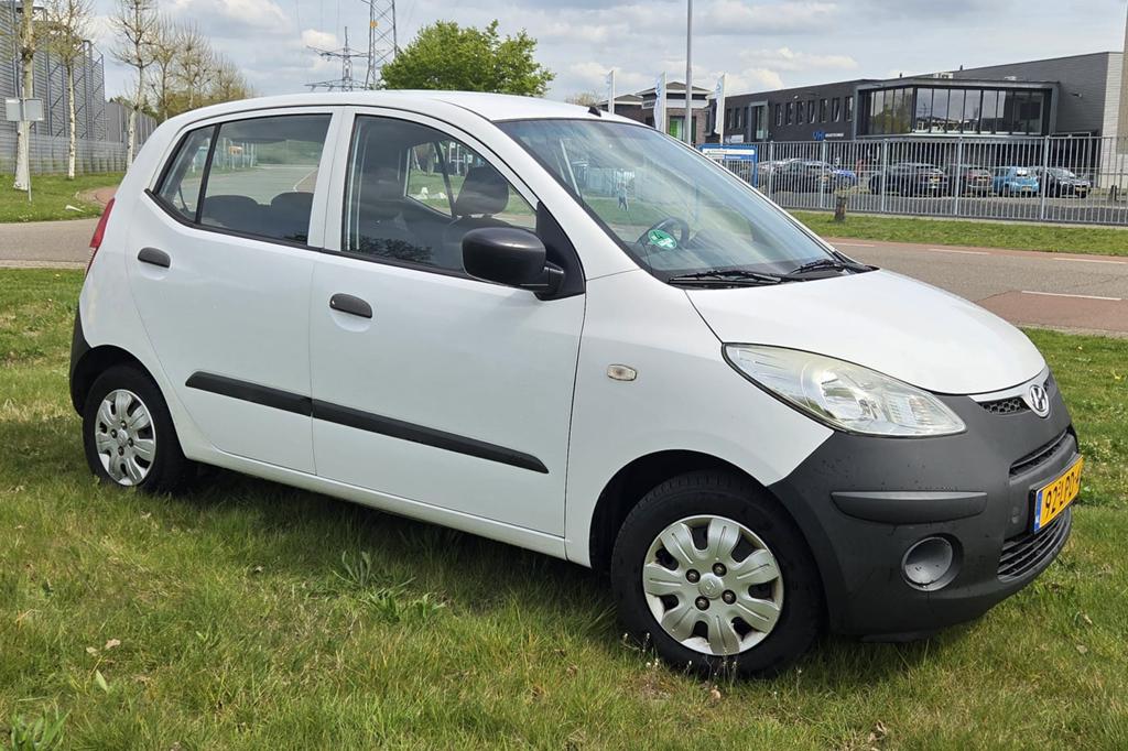 Hyundai i10 1.1 pure 2010, Auto's, Hyundai, 4 cilinders, Wit, Particulier, I10