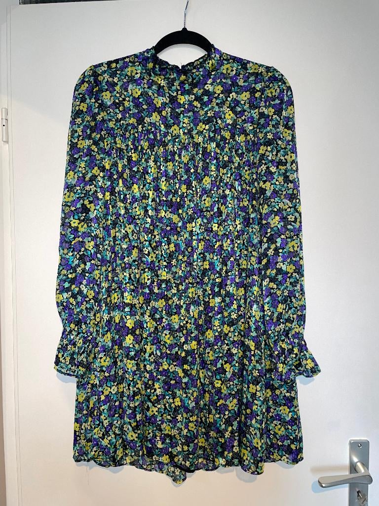 ZARA dames bloemen flower pliche plooien jurk dress mt M, Kleding | Dames, Maat 38/40 (M), Zara, Ophalen of Verzenden, Zo goed als nieuw