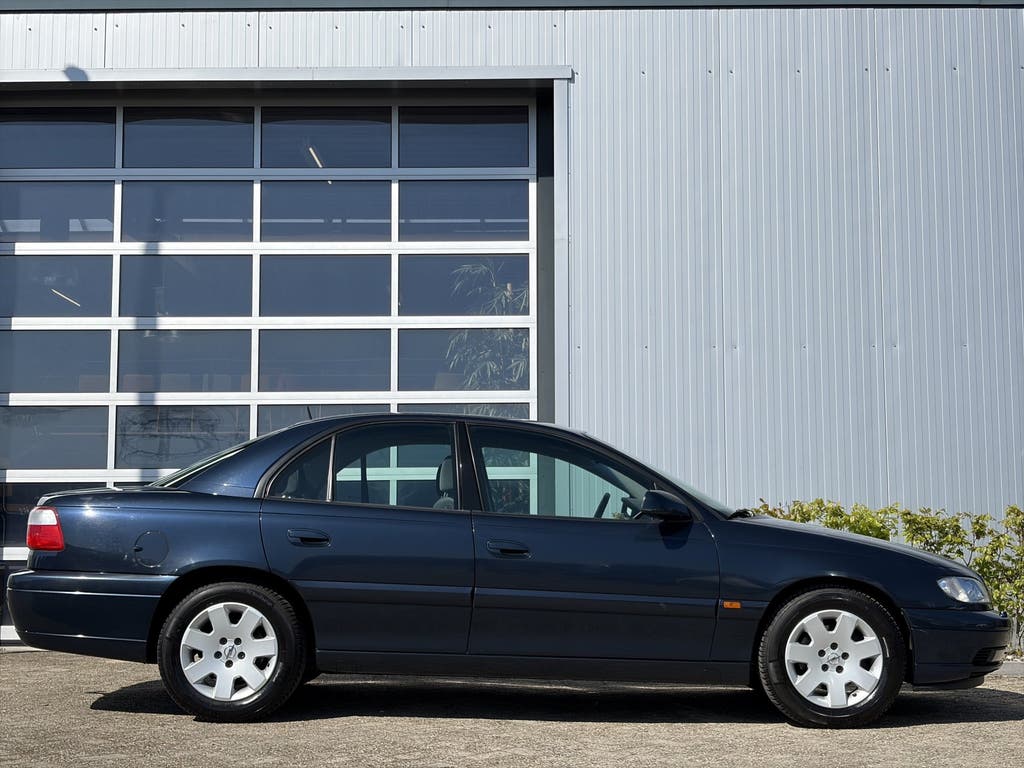 Opel Omega 2.2i-16V Elegance 145pk | Origineel Nederlands |, foto 5