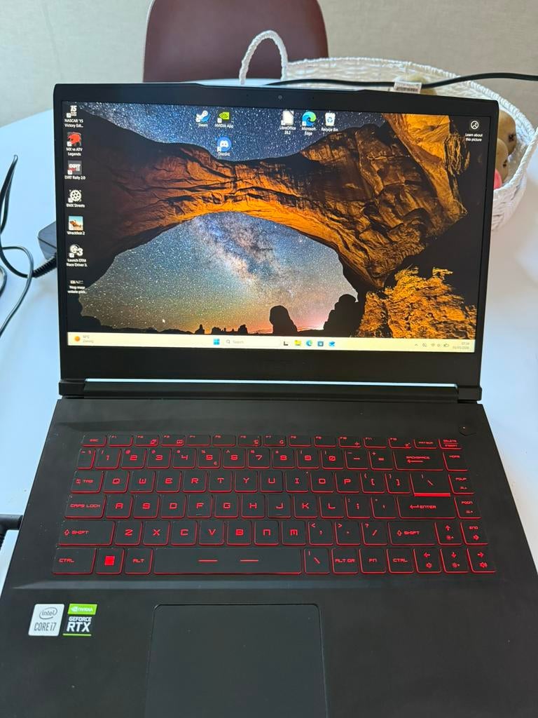 Msi game laptop i7, Computers en Software, Ophalen, Met videokaart, 2 tot 3 Ghz, Zo goed als nieuw