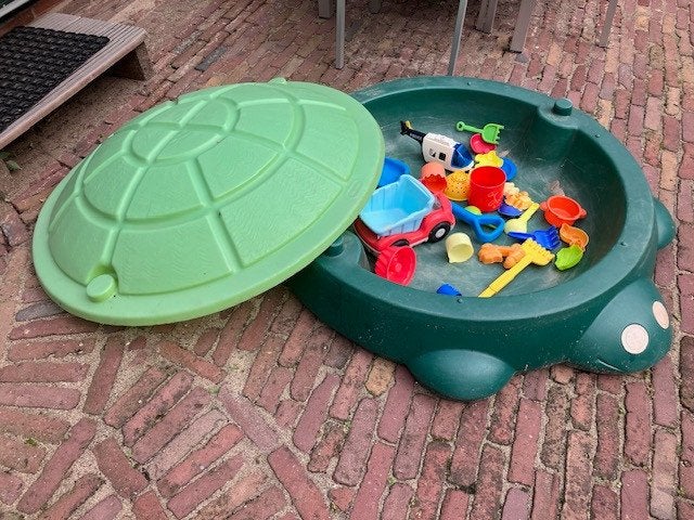 Nette zandbak met wat toebehoren, Ophalen, Gebruikt