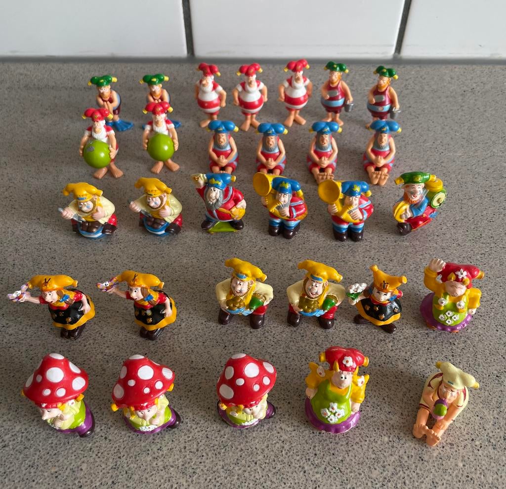 30 kabouter Plop poppetjes  Studio 100 16 verschillende, Verzamelen, Ophalen of Verzenden, Zo goed als nieuw