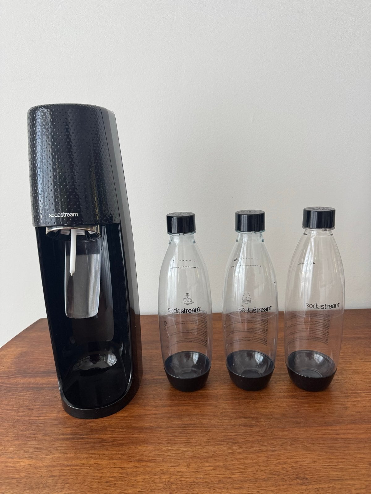Sodastream met 3 flessen, Ophalen of Verzenden, Zo goed als nieuw