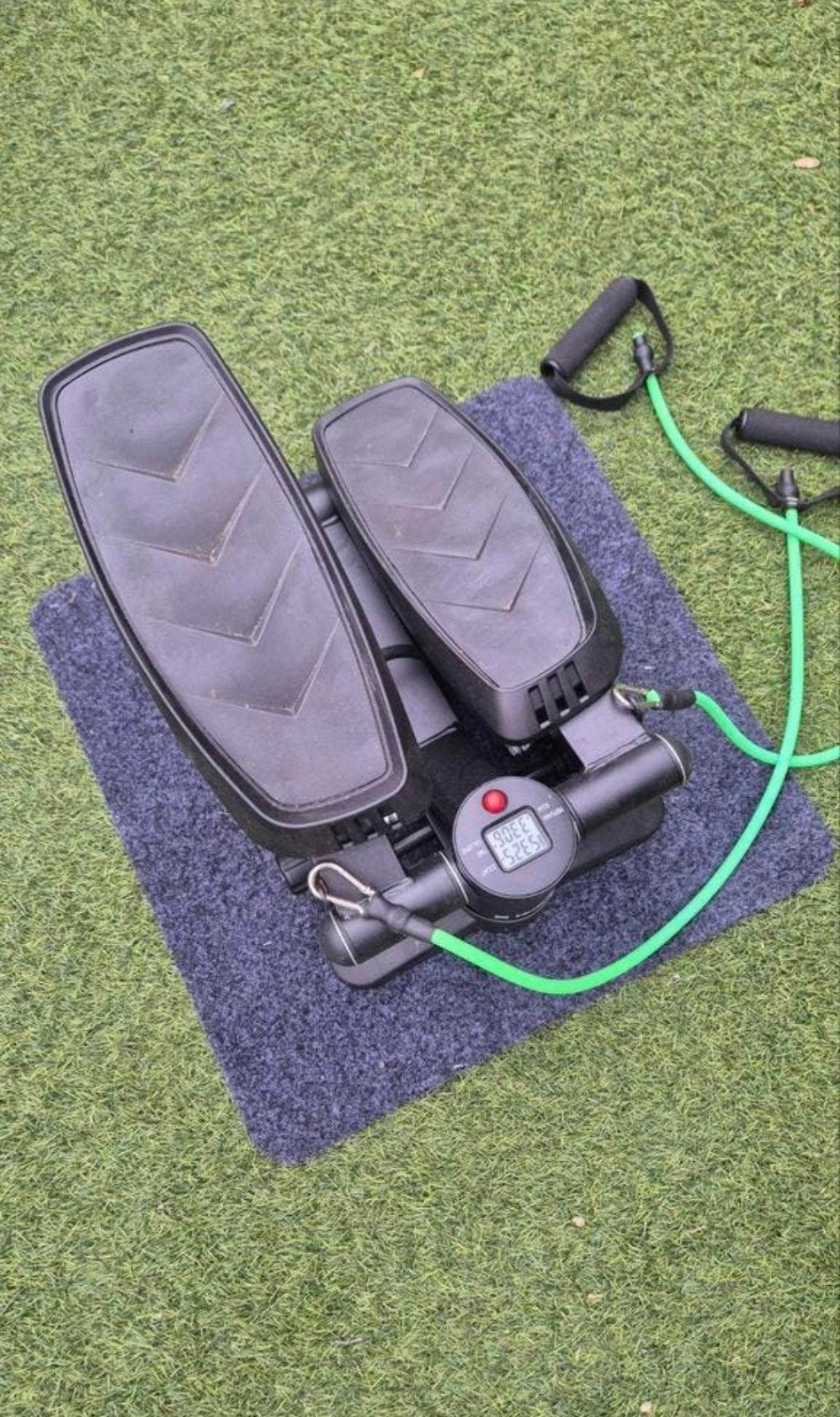 Compacte Stepper met Weerstandsbanden en Display, Sport en Fitness, Fitnessmaterialen, Ophalen of Verzenden, Gebruikt, Benen, Overige typen