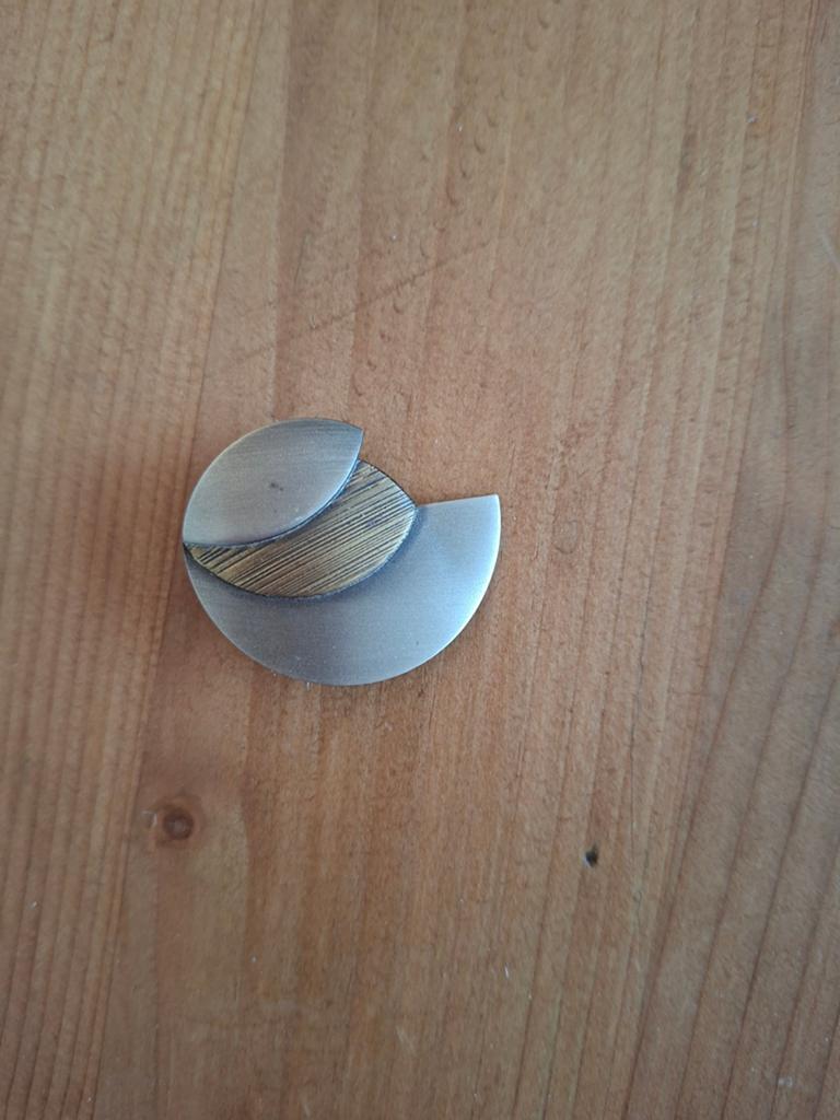 Vintage broche, Ophalen of Verzenden, Zo goed als nieuw, Staal