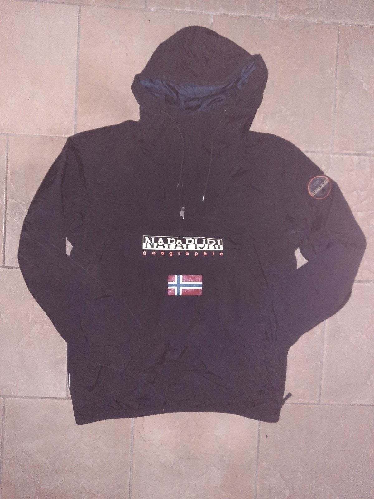 Napapijri: mooie zwarte anorak regular fit maat S, Kleding | Heren, Ophalen, Zwart, Zo goed als nieuw, Napapijri