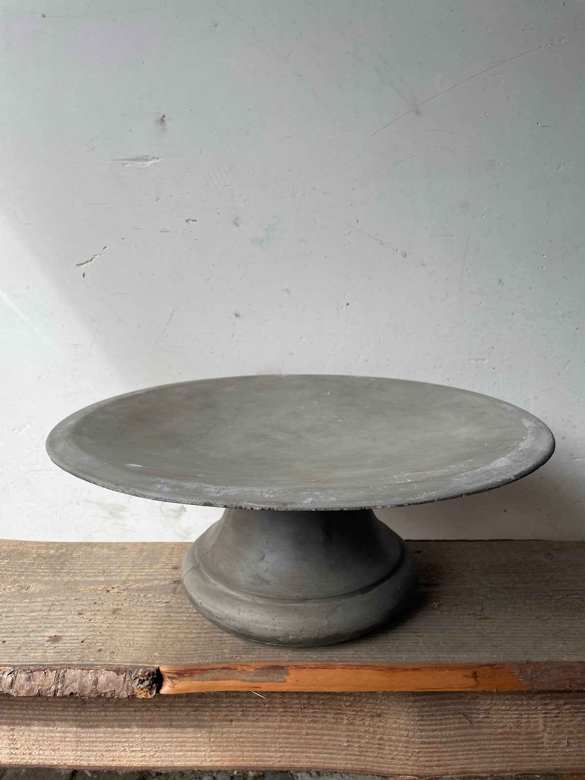 Decoratieve schaal/etagere van beton, Ophalen