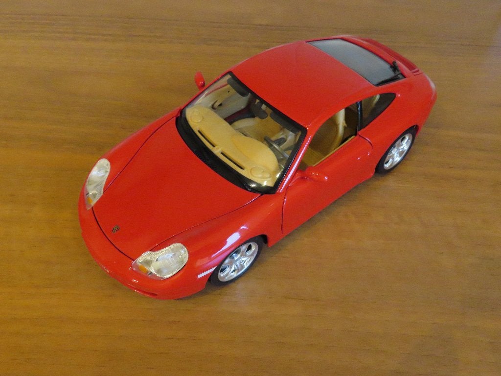 Nieuw schaalmodel Porsche 911 Carrera Coupe '97 1:18 Bburago, Ophalen of Verzenden, Nieuw, Auto, Bburago
