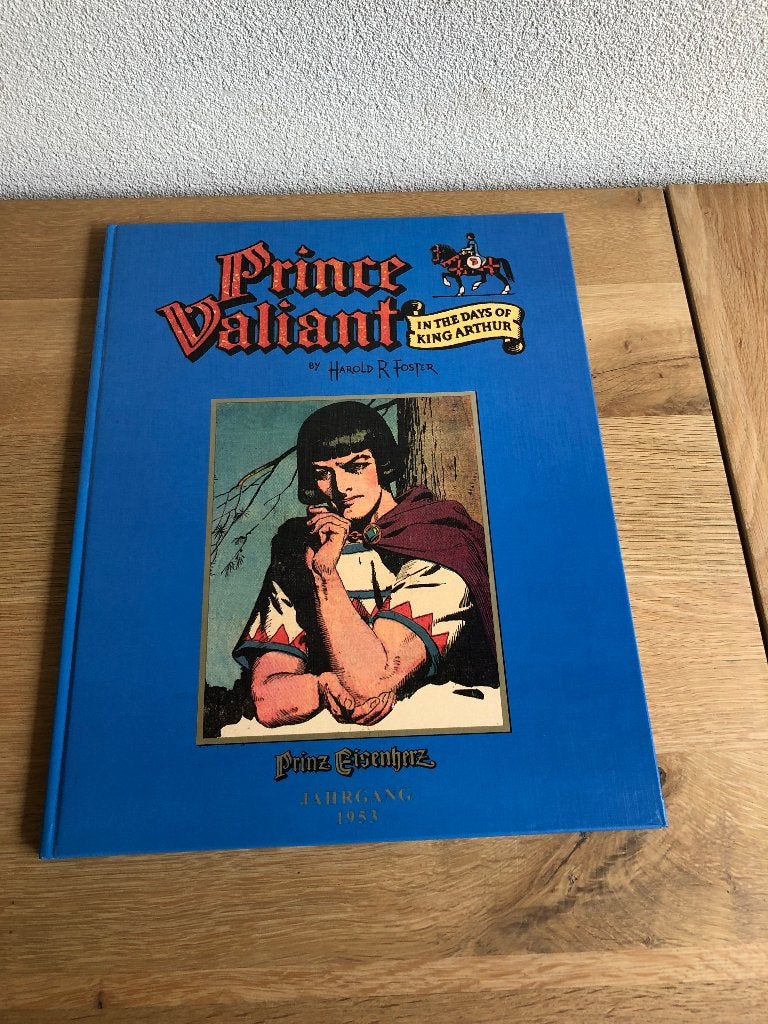 Prince Valiant in the days of King Arthur Luxe HC 1953/2000, Boeken, Stripboeken, Gelezen, Eén stripboek, Ophalen of Verzenden