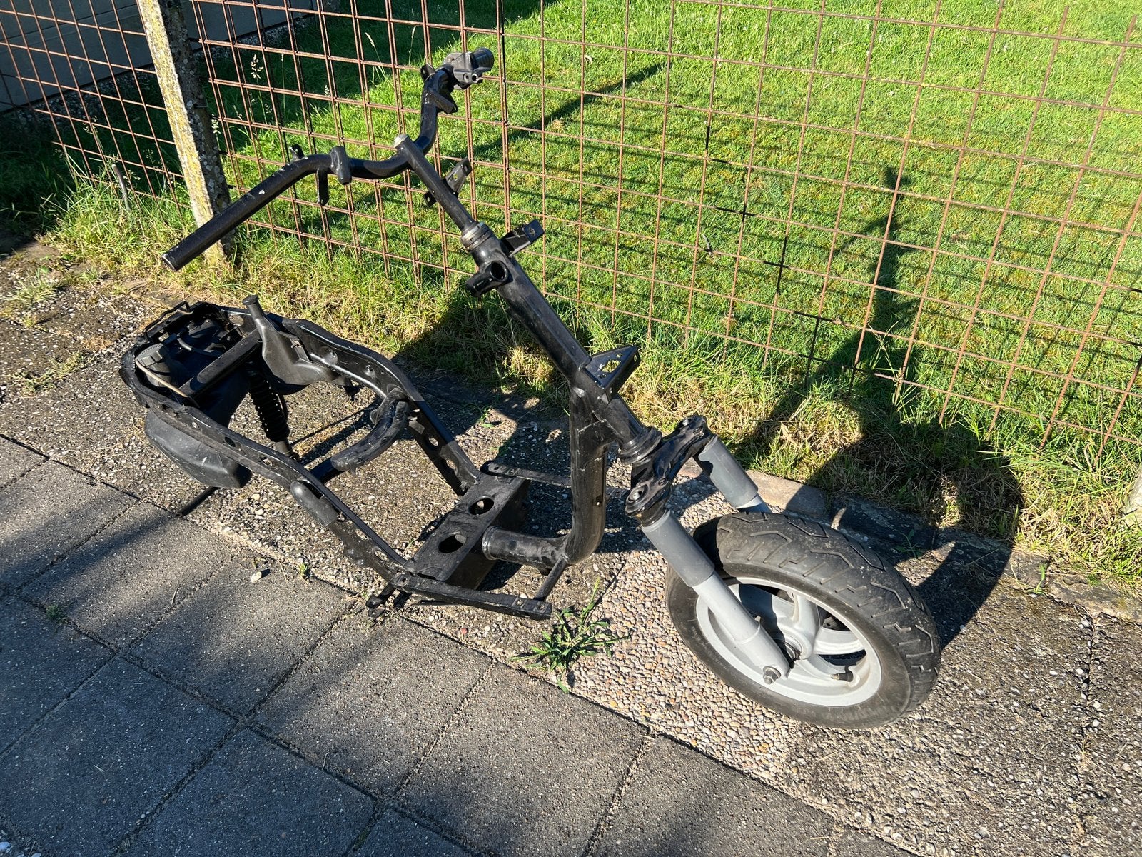 Diverse onderdelen Piaggio Zip 3. Frame voorvork wiel tank, Fietsen en Brommers, Brommeronderdelen | Scooters, Zo goed als nieuw