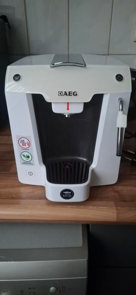 AEG Lavazza A Modo Mio Koffiemachine - Wit, Witgoed en Apparatuur, Koffiemachine, Ophalen of Verzenden, Zo goed als nieuw, 2 tot 4 kopjes