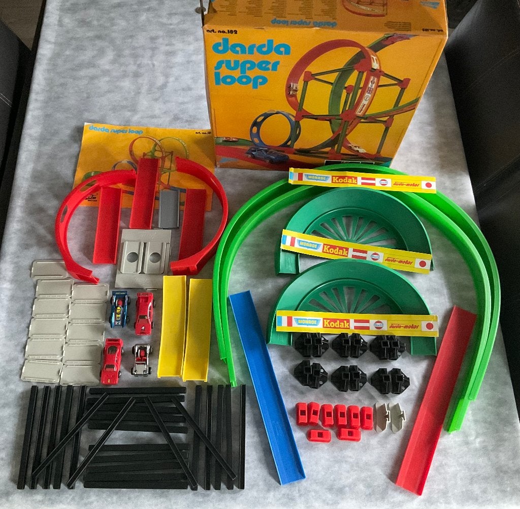 Darda Super Loop racebaan no. 182 met 4 Autotjes, Racebaan, Zo goed als nieuw, Ophalen, Overige merken
