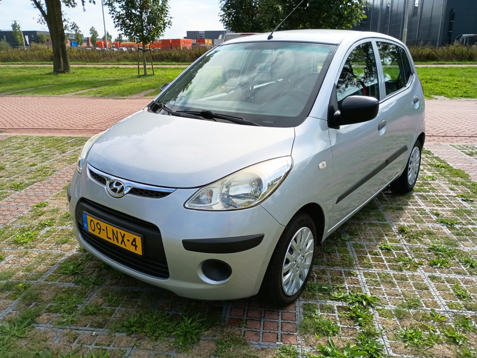 Hyundai i10 1.1I 5DR AUT 2010 Grijs, Auto's, 31 €/maand, 4 cilinders, Origineel Nederlands, 930 kg