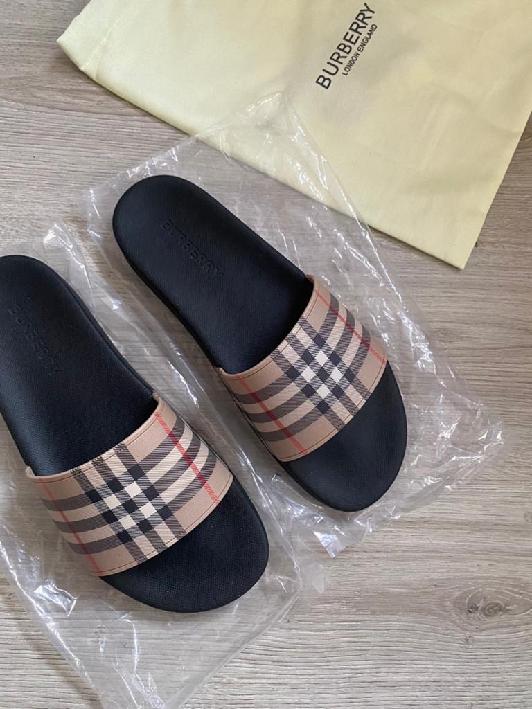 Burberry Check Slides - Nieuw met Dustbag, Ophalen, Nieuw, Zwart, Slippers