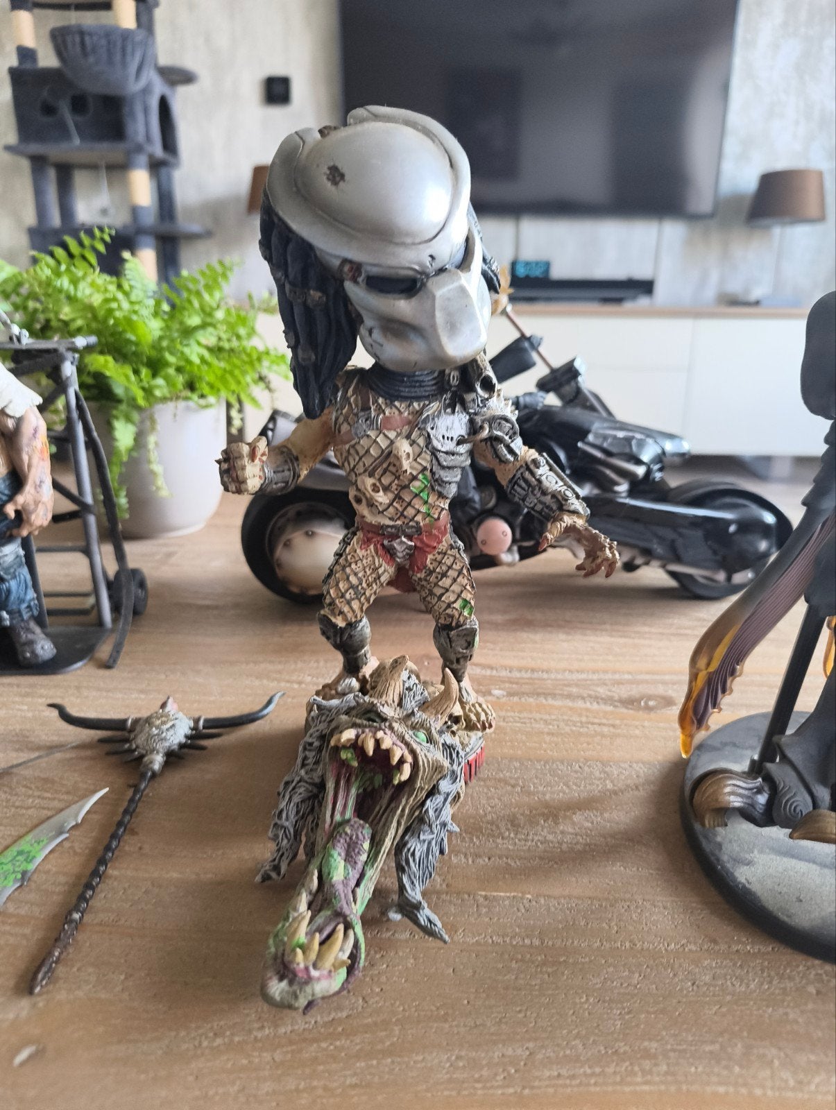 NECA Predator Extreme Head Knocker — Predator Masked Version, Ophalen of Verzenden, Zo goed als nieuw, Actiefiguurtje