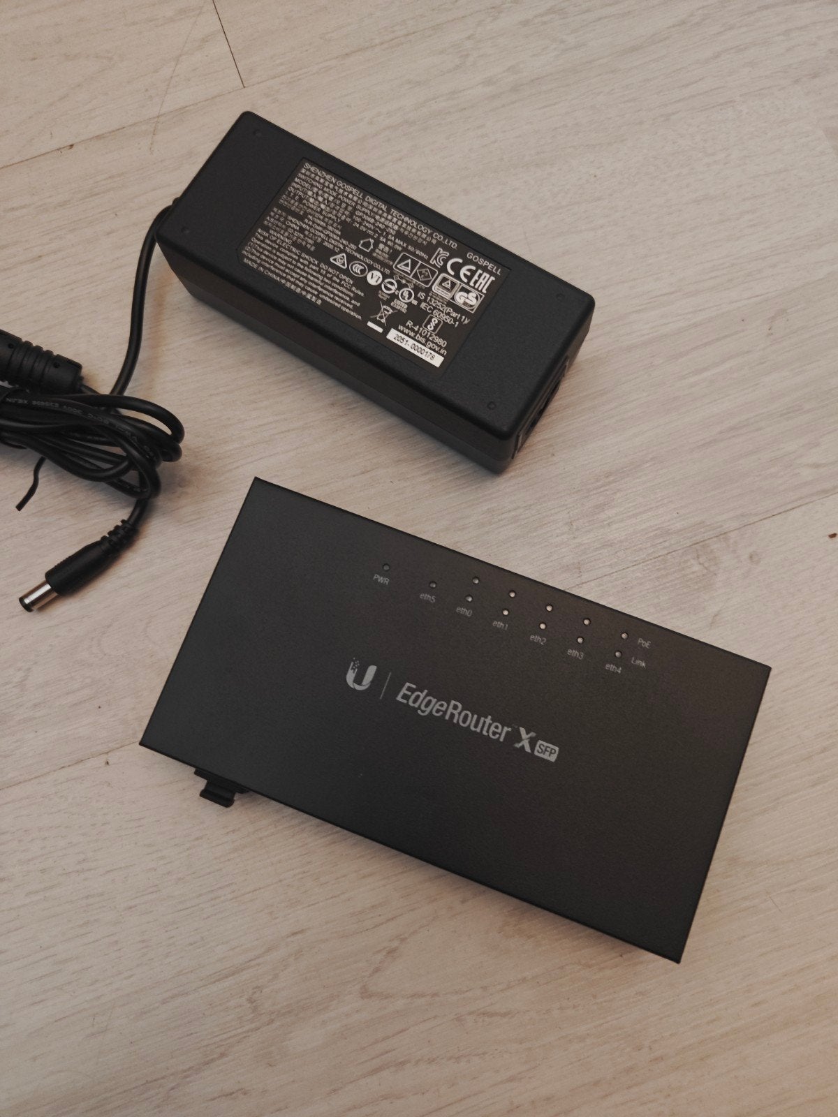 Ubiquiti EdgeRouter X SFP - Krachtige Router, Ophalen of Verzenden, Zo goed als nieuw, Router, Ubiquiti
