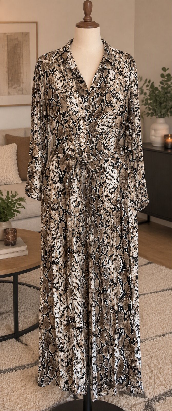 Ziizi maxi jurk met dierenprint M = 46-48, Kleding | Dames, Ophalen of Verzenden, Zo goed als nieuw, Zwart, Jurk