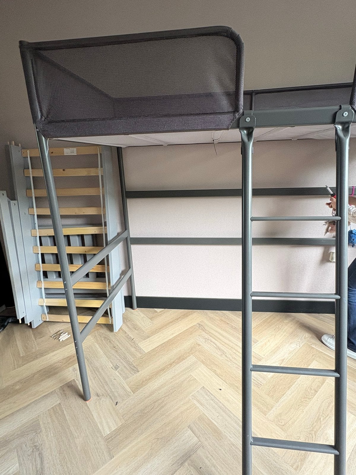 IKEA Svärta Hoogslaper - Grijs, 90x200 cm, Gebruikt, Eenpersoons, Ophalen of Verzenden, 200 cm
