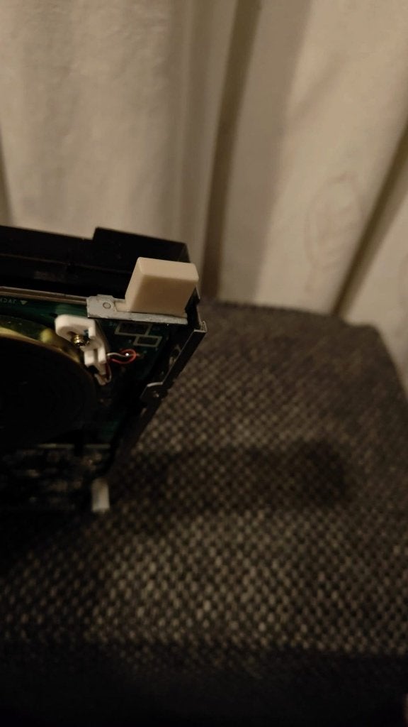 3.5" Floppy Eject Knop - Amiga Diskdrive Onderdeel, Ophalen of Verzenden