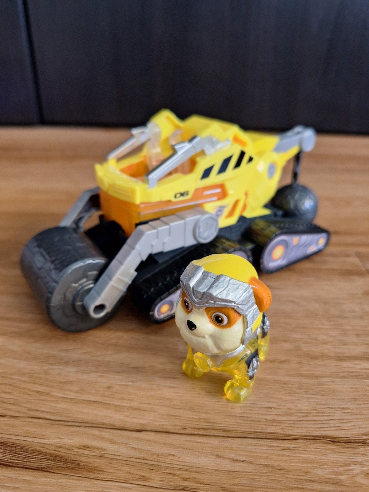 Paw Patrol Mighty Pups Rubble met lichtgevend voertuig, Ophalen of Verzenden, Zo goed als nieuw