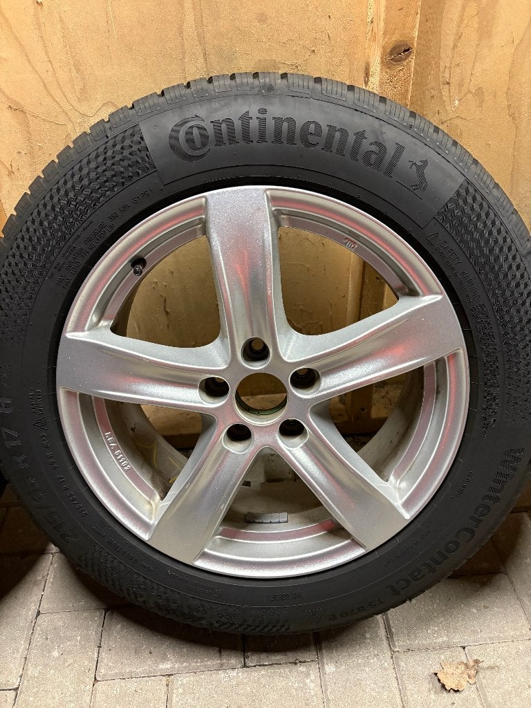 Te koop nieuwe Continental  TS 870 P winterbanden, Auto-onderdelen, 215 mm, Nieuw, 17 inch, Band(en)