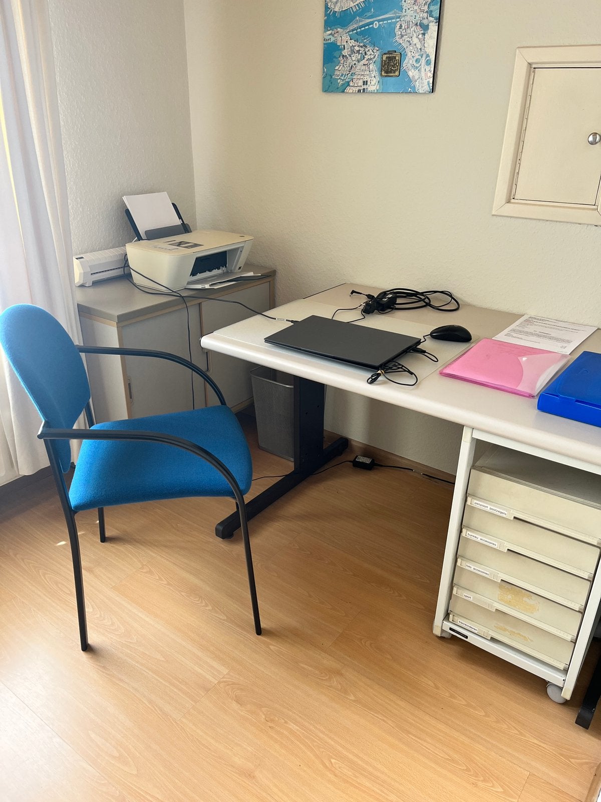 Bureau + 2x laag kastje + stoel setprijs, Huis en Inrichting, Bureaus, Ophalen, Gebruikt