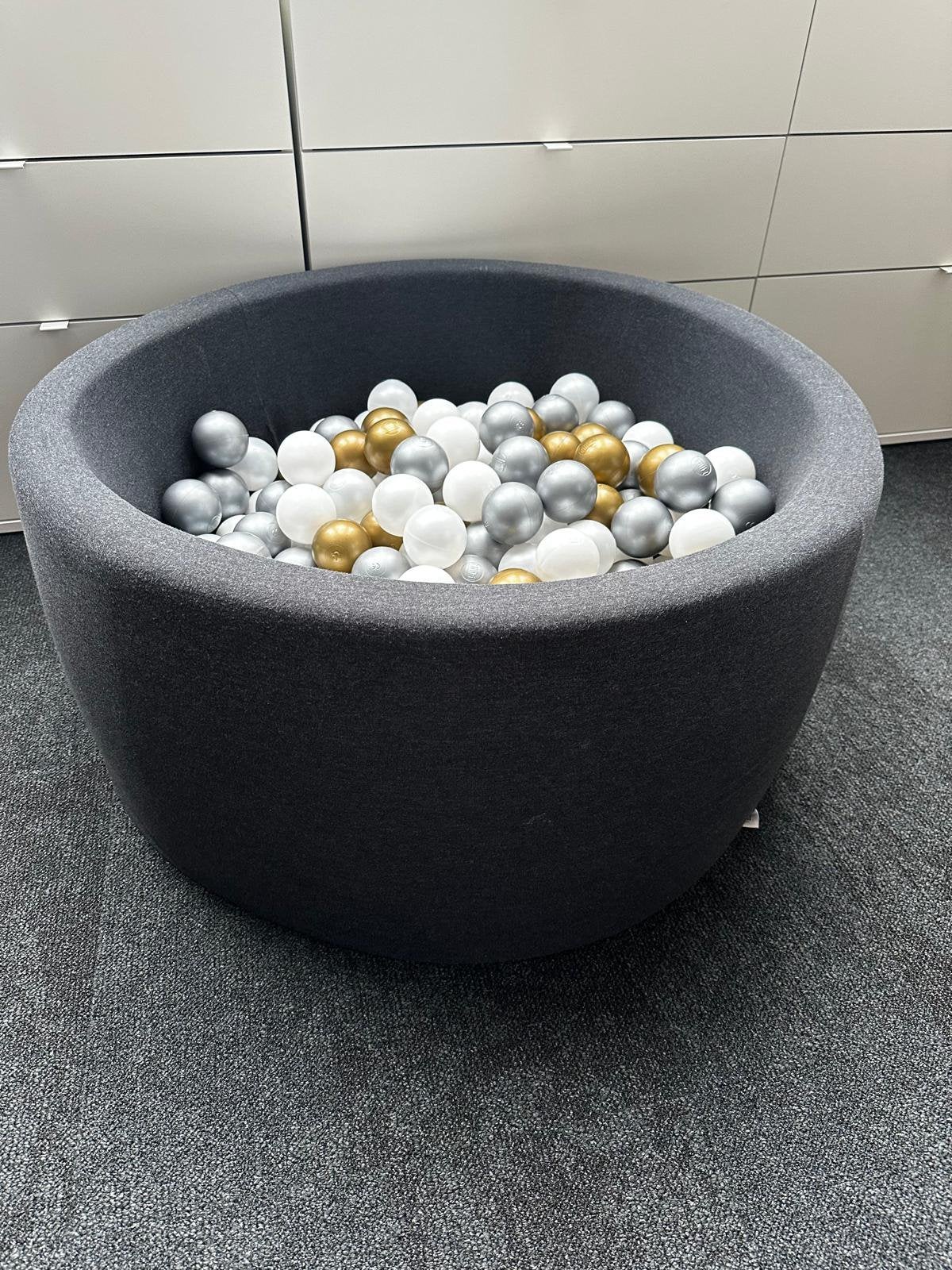 Mooie ballenbak inclusief extra veel ballen, Ophalen, Zo goed als nieuw, Overige typen